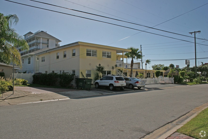 More Photos Of 415 Hamden Dr, Clearwater Beach Hotel For Sale