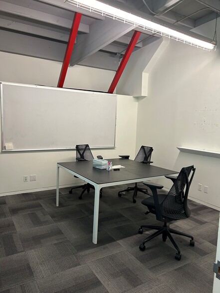 More Photos Of 4052-4058 Del Rey Ave, Marina Del Rey Loft Creative Space For Lease