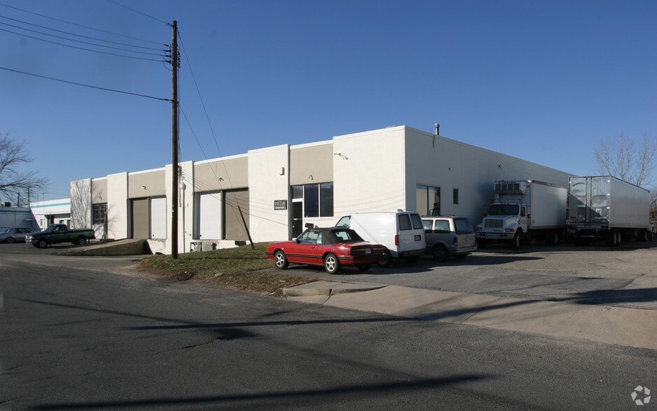 More Photos Of 10714 Hanna St, Beltsville Warehouse For Lease