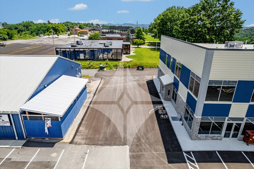 More Photos Of 152 Thompson Dr, Bridgeport Unknown For Lease