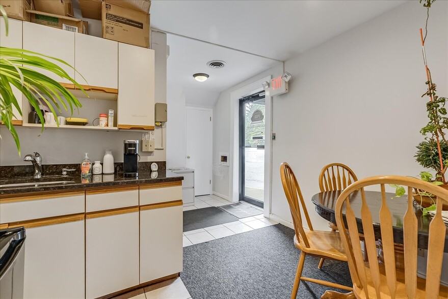 More Photos Of 1590 E 2nd St, Scotch Plains Office For Sale
