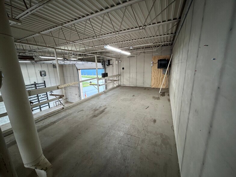 More Photos Of 902 Pine Ave, Saint Croix Falls Service For Sale