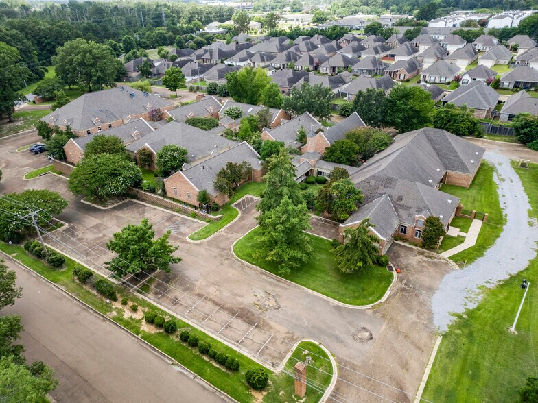 More Photos Of 450 Towne Center Blvd, Ridgeland Skilled Nursing Facility For Sale