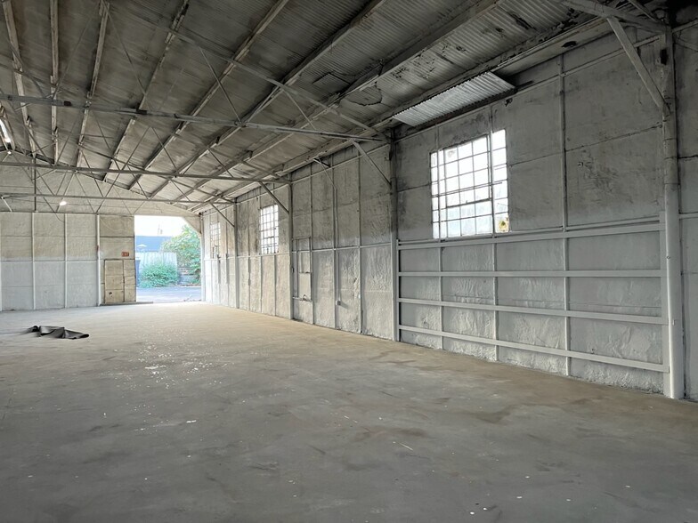 More Photos Of 10859 Drury Ln, Lynwood Land For Lease