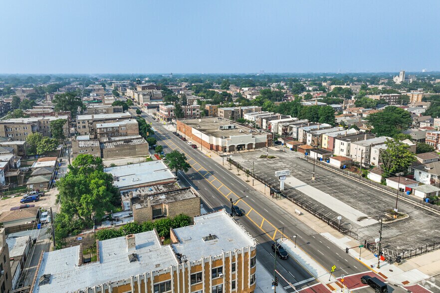 More Photos Of 8025 S Ashland Ave, Chicago Freestanding For Lease