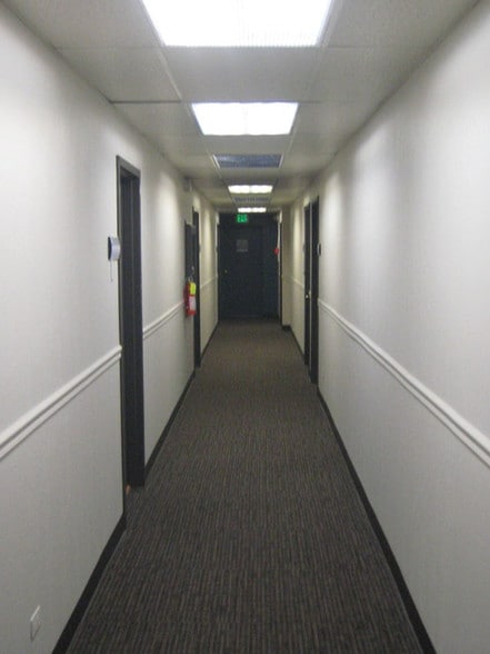 More Photos Of 1100 W Littleton Blvd, Littleton Loft Creative Space For Lease
