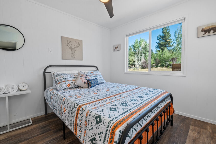 More Photos Of 560 Edgemoor Rd, Big Bear Lake Hotel For Sale