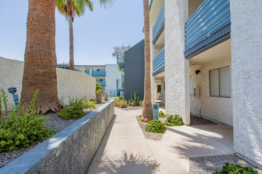 More Photos Of 2930 N 52nd St, Phoenix Apartments For Sale