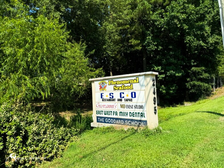 More Photos Of 2495 East-West Connector, Austell General Retail For Sale