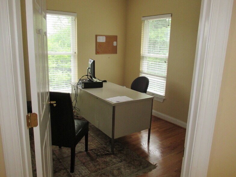 More Photos Of 124 Wells Ave NW, Roanoke Office Residential For Sale