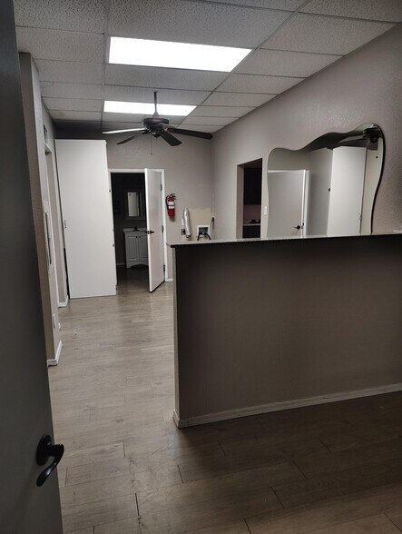 More Photos Of 16810 Avenue of the Fountains Blvd, Fountain Hills Storefront Retail Office For Lease