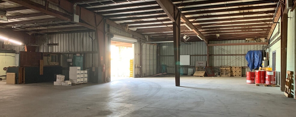 More Photos Of 1708 Marshall St, Jacksonville Manufacturing For Sale