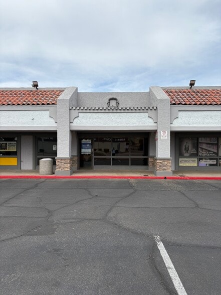 More Photos Of 16820 N Cave Creek Rd, Phoenix Storefront Retail Office For Lease