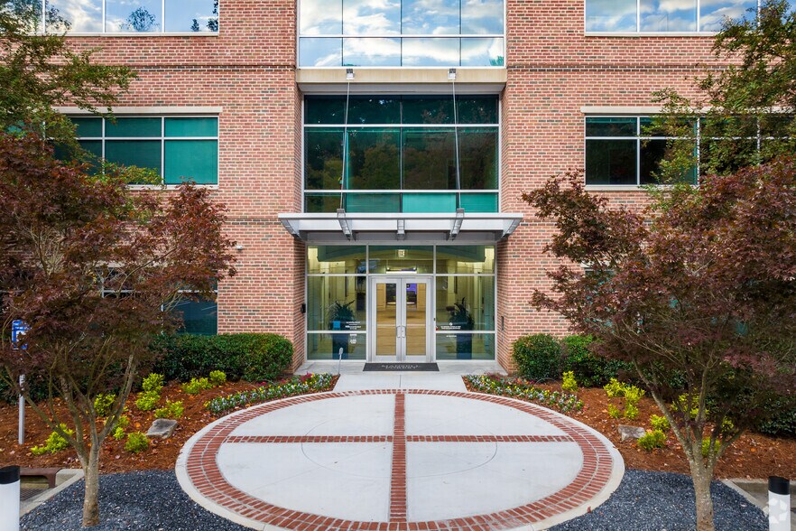 More Photos Of 4555 Mansell Rd, Alpharetta Office For Lease