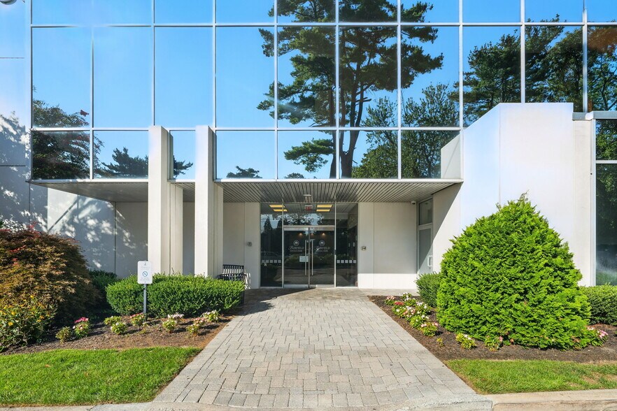 More Photos Of 700 Veterans Memorial Hwy, Hauppauge Unknown For Lease