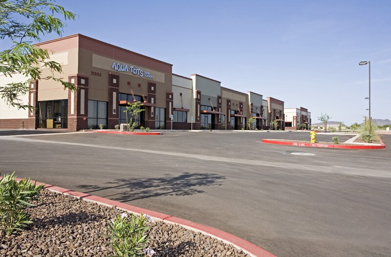 More Photos Of 21505 N 78th Ave, Peoria Showroom For Lease