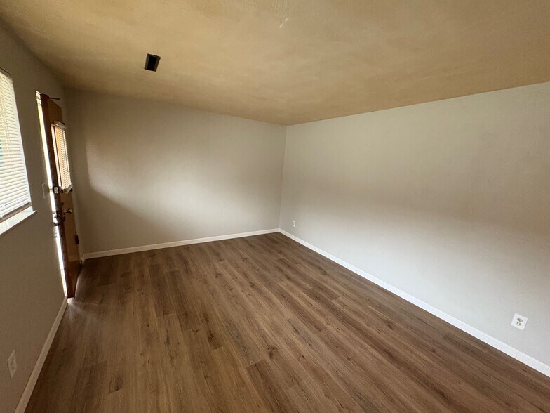 More Photos Of 2613 W Wardcliffe Dr, Peoria Apartments For Sale