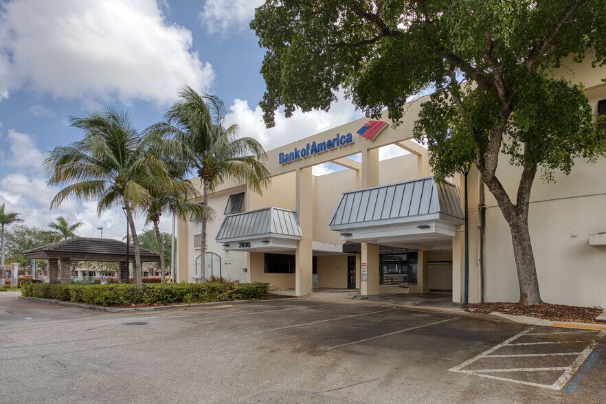 More Photos Of 3800 W Broward Blvd, Fort Lauderdale Office For Lease