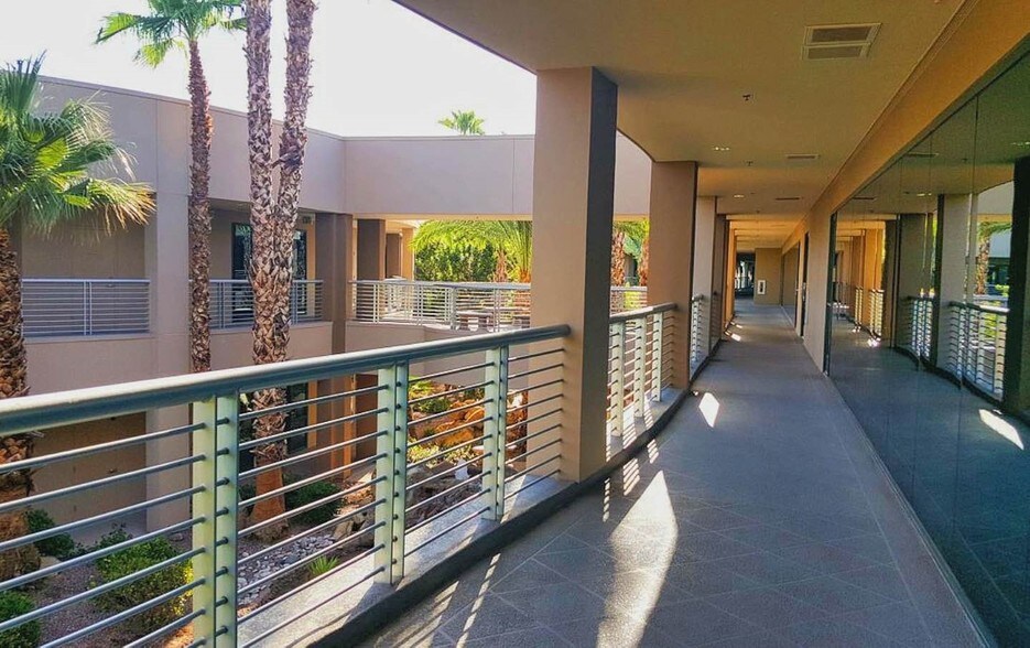 More Photos Of 14300 N Northsight Blvd, Scottsdale Office For Lease