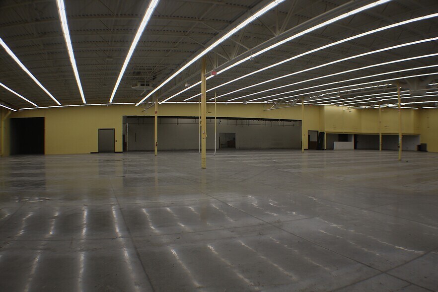 More Photos Of 869 W Florida Ave, Hemet Unknown For Lease