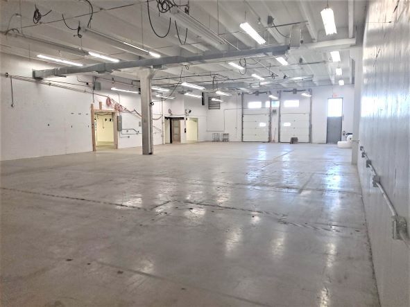 More Photos Of 1661 Summit Dr, Fort Atkinson Light Manufacturing For Sale