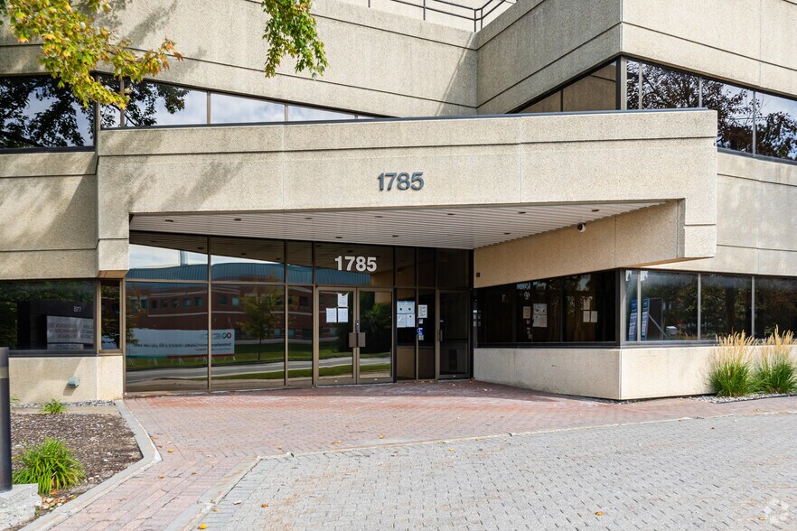 More Photos Of 1785 Alta Vista Dr, Ottawa Office For Lease