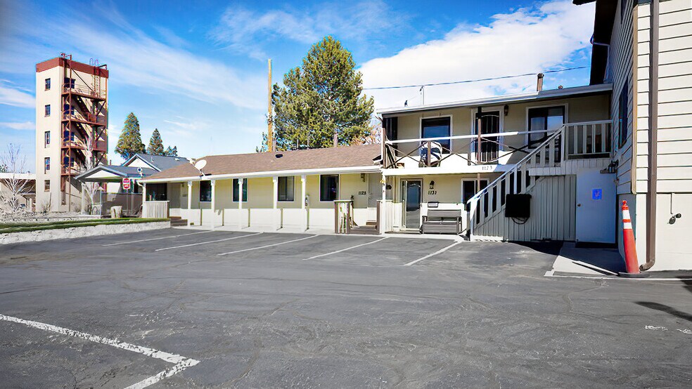 More Photos Of 1129-1135 Hunter Lake Dr, Reno Storefront Retail Residential For Sale