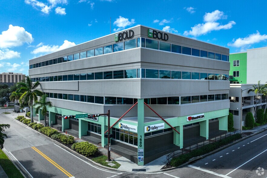 Primary Photo Of 1680 Fruitville Rd, Sarasota Office For Lease