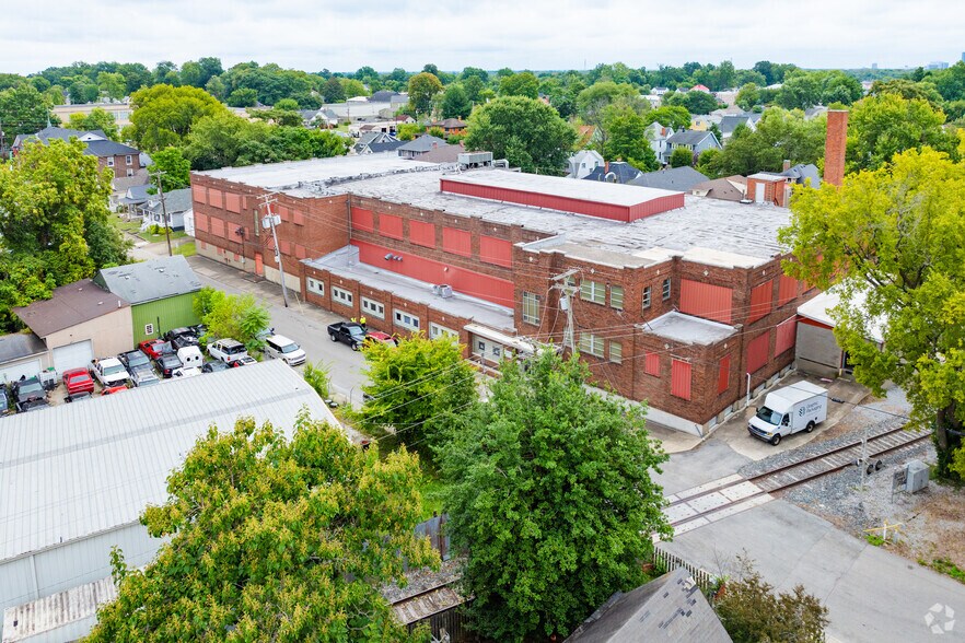 Primary Photo Of 1502 Beeler St, New Albany Manufacturing For Sale