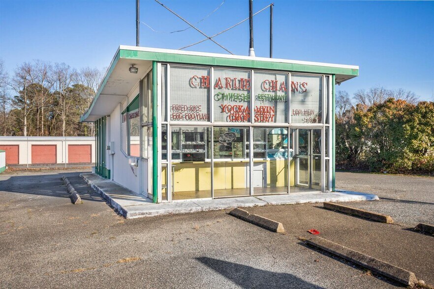 More Photos Of 5862 Jefferson Ave, Newport News Freestanding For Sale