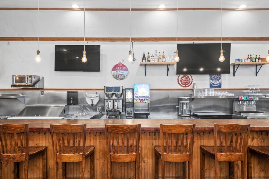 More Photos Of 228 Elk Ave, Crested Butte General Retail For Sale