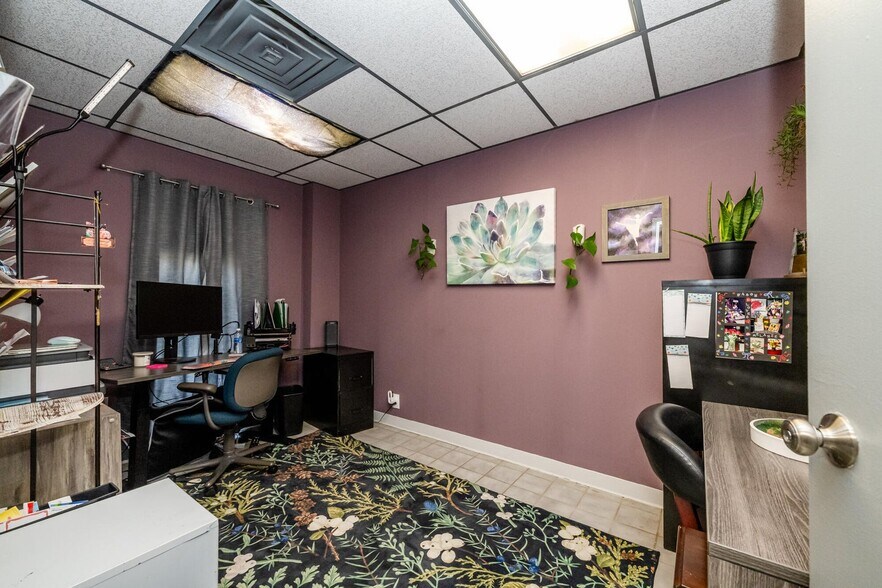 More Photos Of 641 S Crystal Ave, Benton Harbor Winery Vineyard For Sale