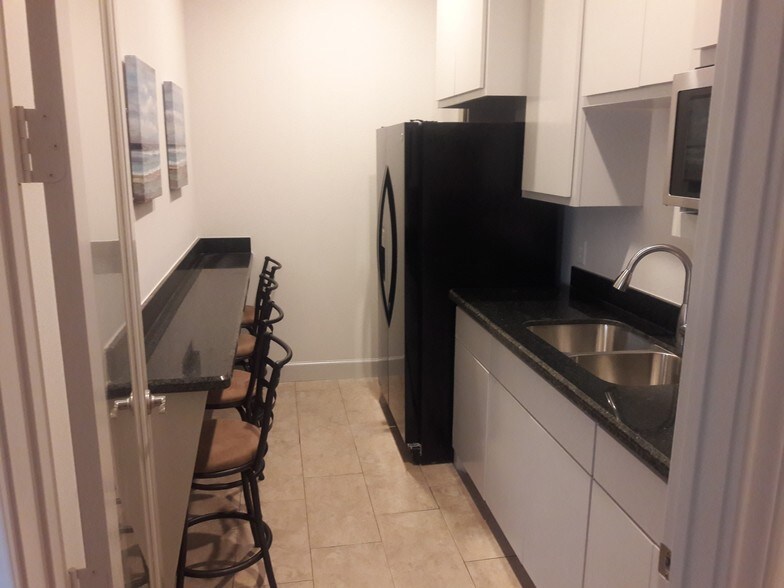 More Photos Of 26410 Oak Ridge Dr, The Woodlands Medical For Sale