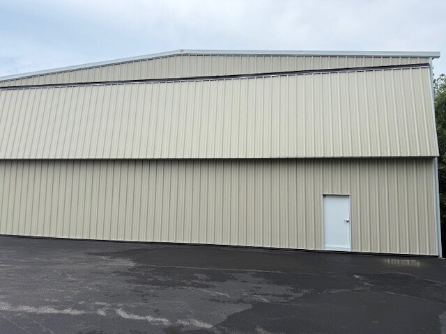 More Photos Of 265 Fruit St, Mansfield Airport For Sale