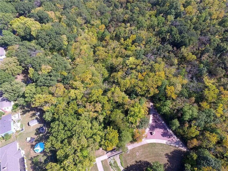 More Photos Of 10806 Grandview Rd, Kansas City Land For Sale