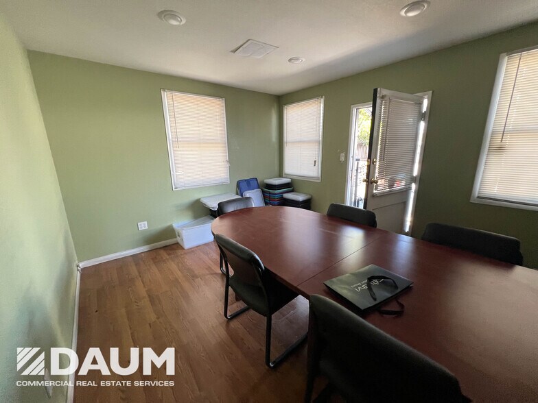 More Photos Of 1981 Belgrave Ave, Huntington Park Land For Lease