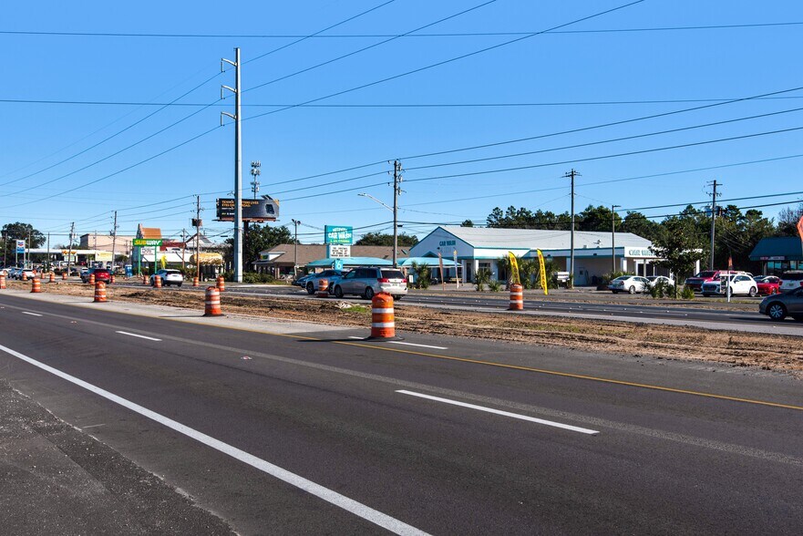More Photos Of 3061 Gulf Breeze Pky, Gulf Breeze Carwash For Sale