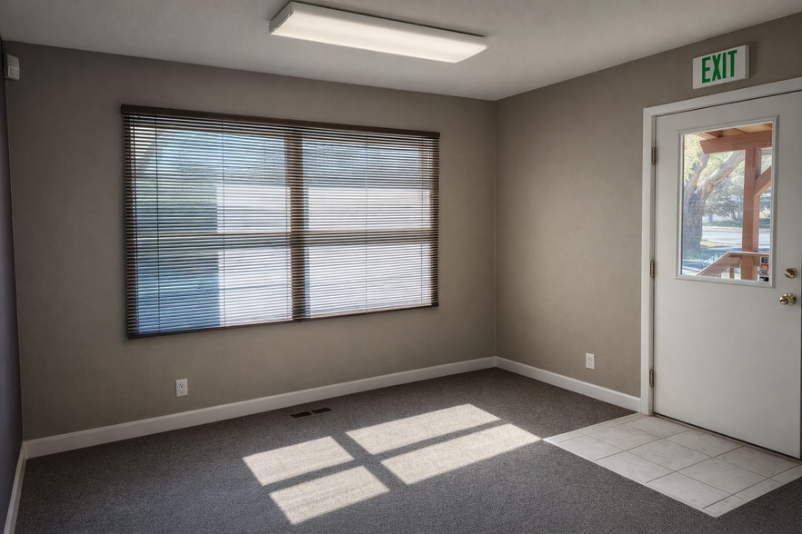 More Photos Of 235 W Pueblo St, Reno Research And Development For Sale