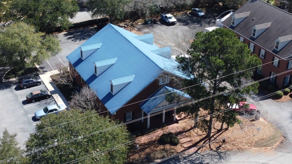 More Photos Of 204 N Westover Blvd, Albany Office For Sale