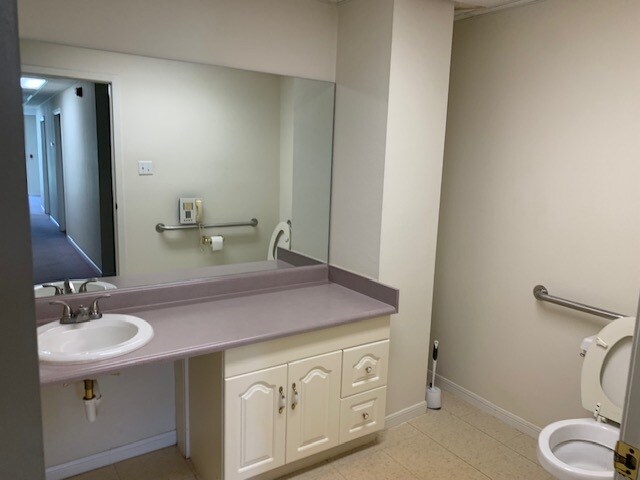 More Photos Of 203 W 96, League City Light Distribution For Sale