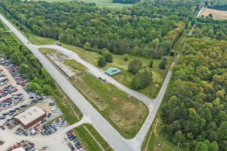 More Photos Of 2350 Squire Boone SW rd, Mauckport General Retail For Lease