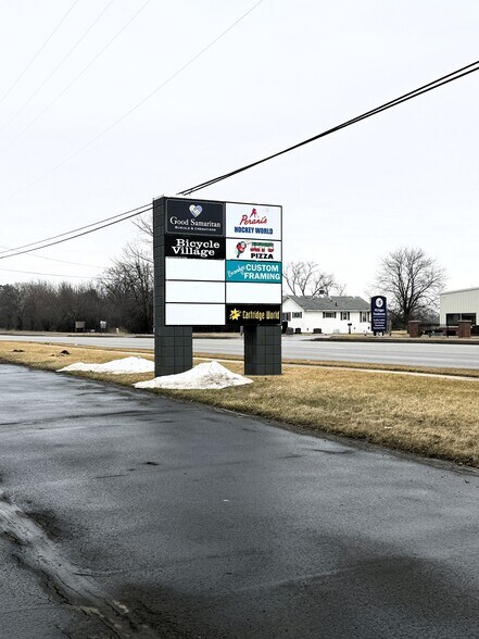 More Photos Of 5671-5719 Bay Rd, Saginaw Unknown For Lease