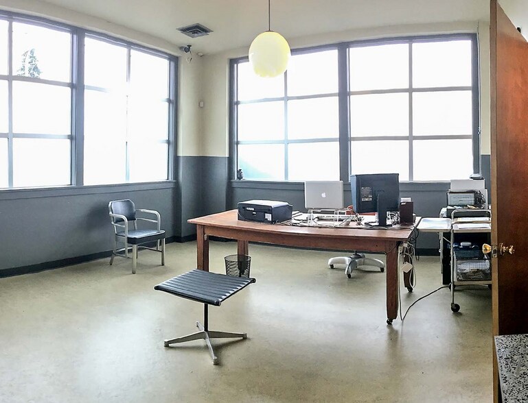 More Photos Of 4601 NE Killingsworth St, Portland Industrial For Sale