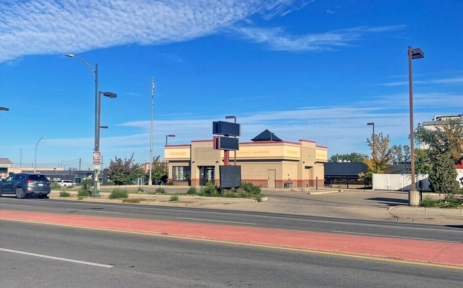 Primary Photo Of 1303 3 Av S, Lethbridge General Retail For Lease