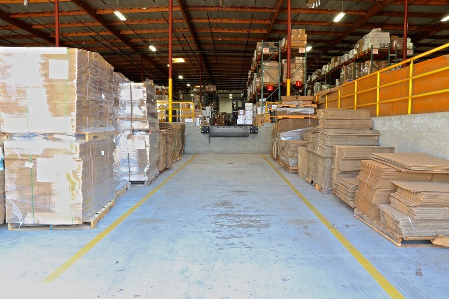 More Photos Of 331-333 Cliffwood Park St, Brea Industrial For Sale