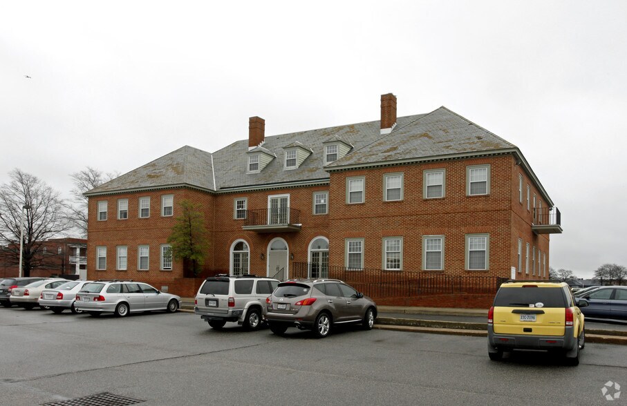 More Photos Of 425 W 20th St, Norfolk Medical For Sale