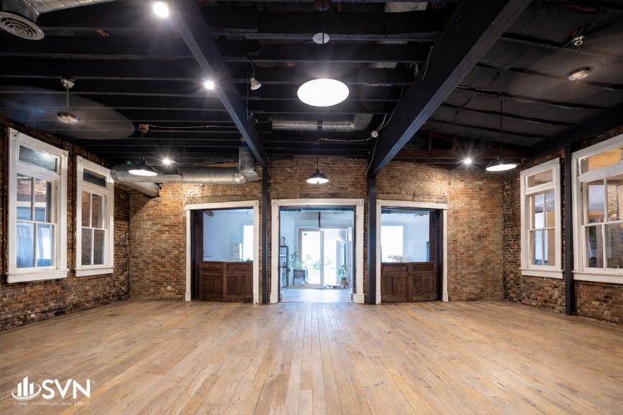 More Photos Of 333 E Short St, Lexington Office For Lease