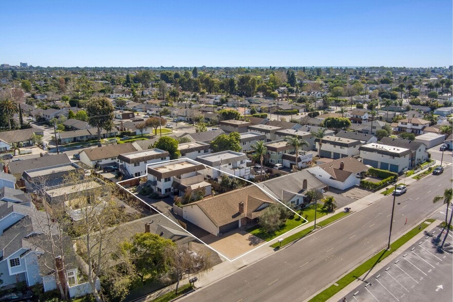Primary Photo Of 2048 Garden Ln, Costa Mesa Multifamily For Sale