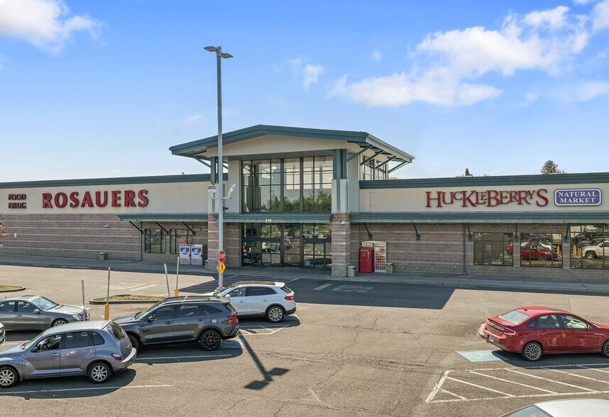 Primary Photo Of 208-410 S 72nd Ave, Yakima General Retail For Lease