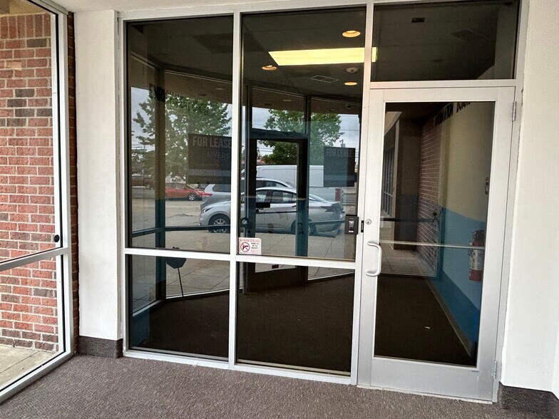 More Photos Of 6569 Winchester Rd, Memphis Unknown For Lease